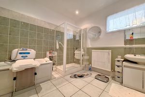 Bathroom - click for photo gallery